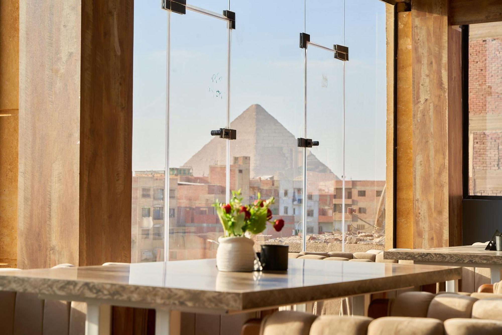 Crown Pyramids View Hotel Giza Ngoại thất bức ảnh