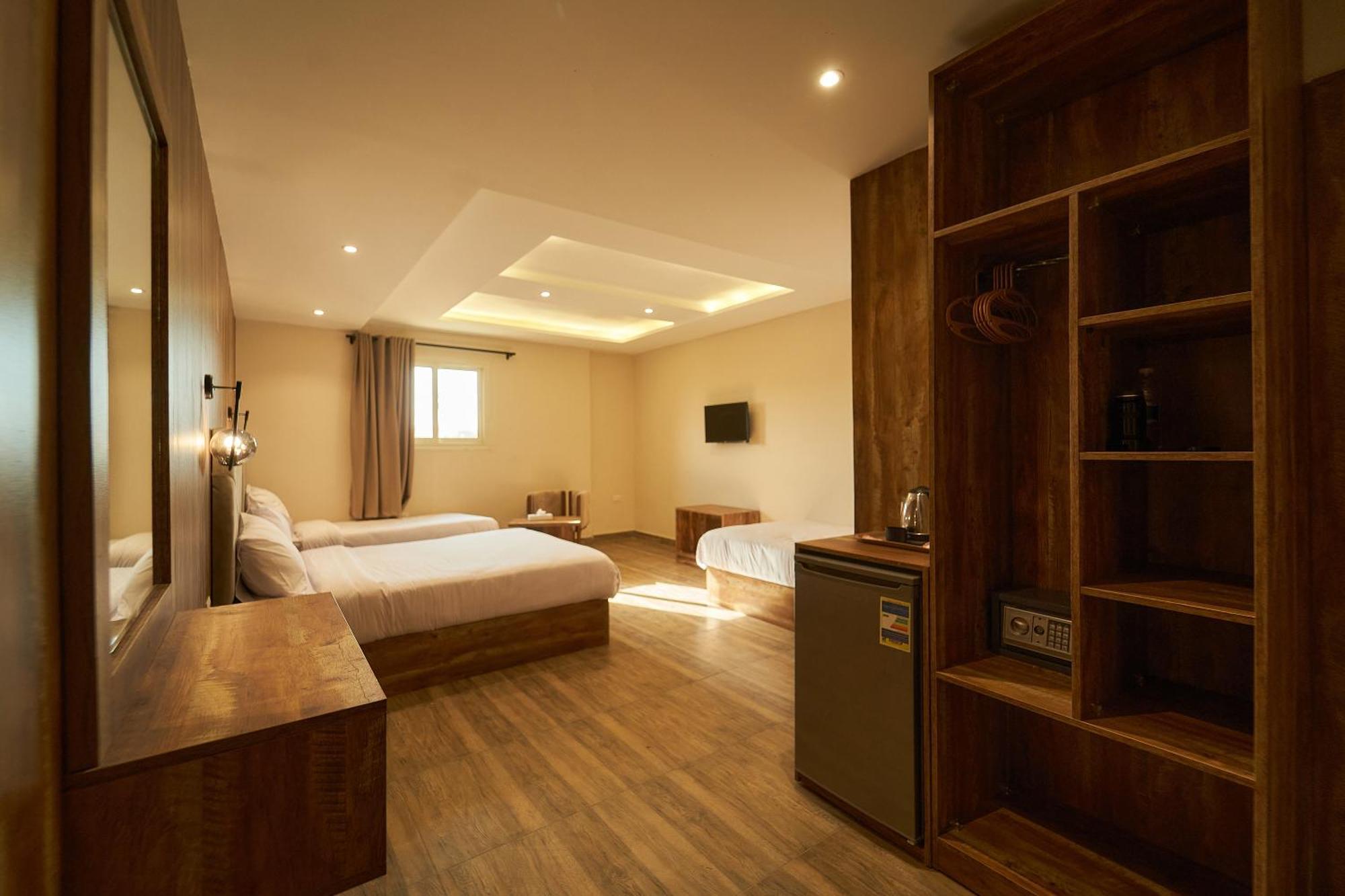Crown Pyramids View Hotel Giza Ngoại thất bức ảnh