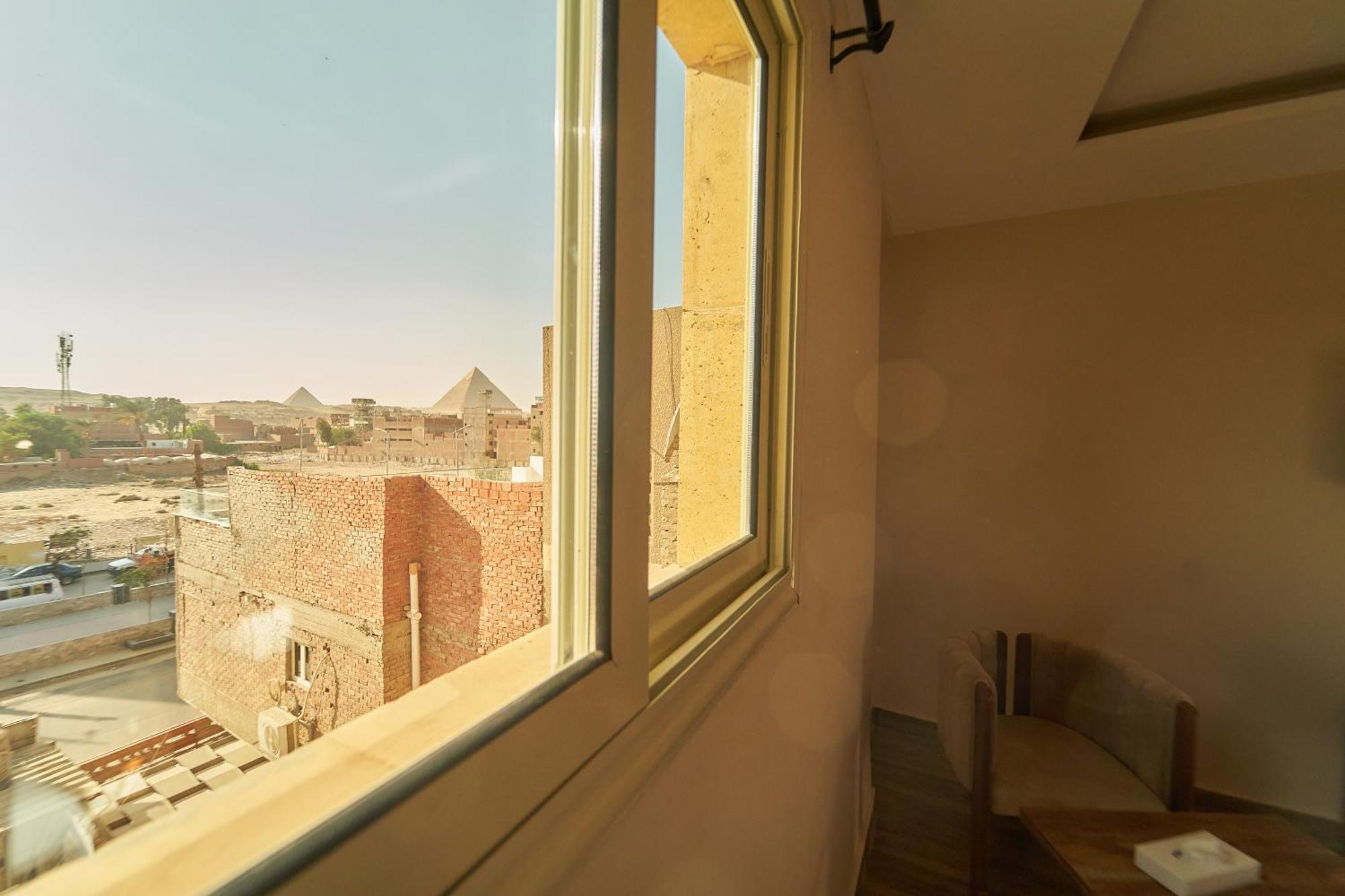 Crown Pyramids View Hotel Giza Ngoại thất bức ảnh